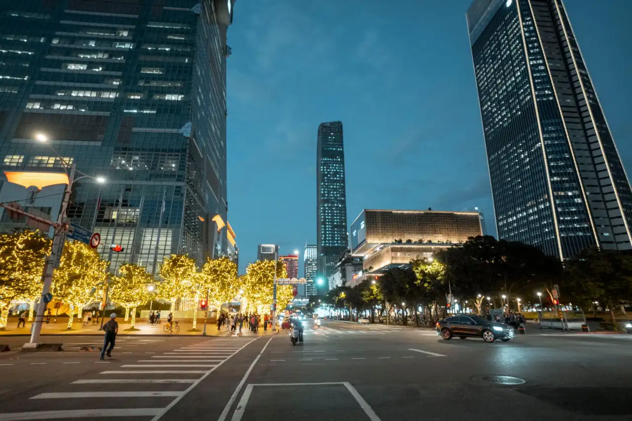 贵州企业数字化转型中软件开发服务的关键技术选型分析封面图